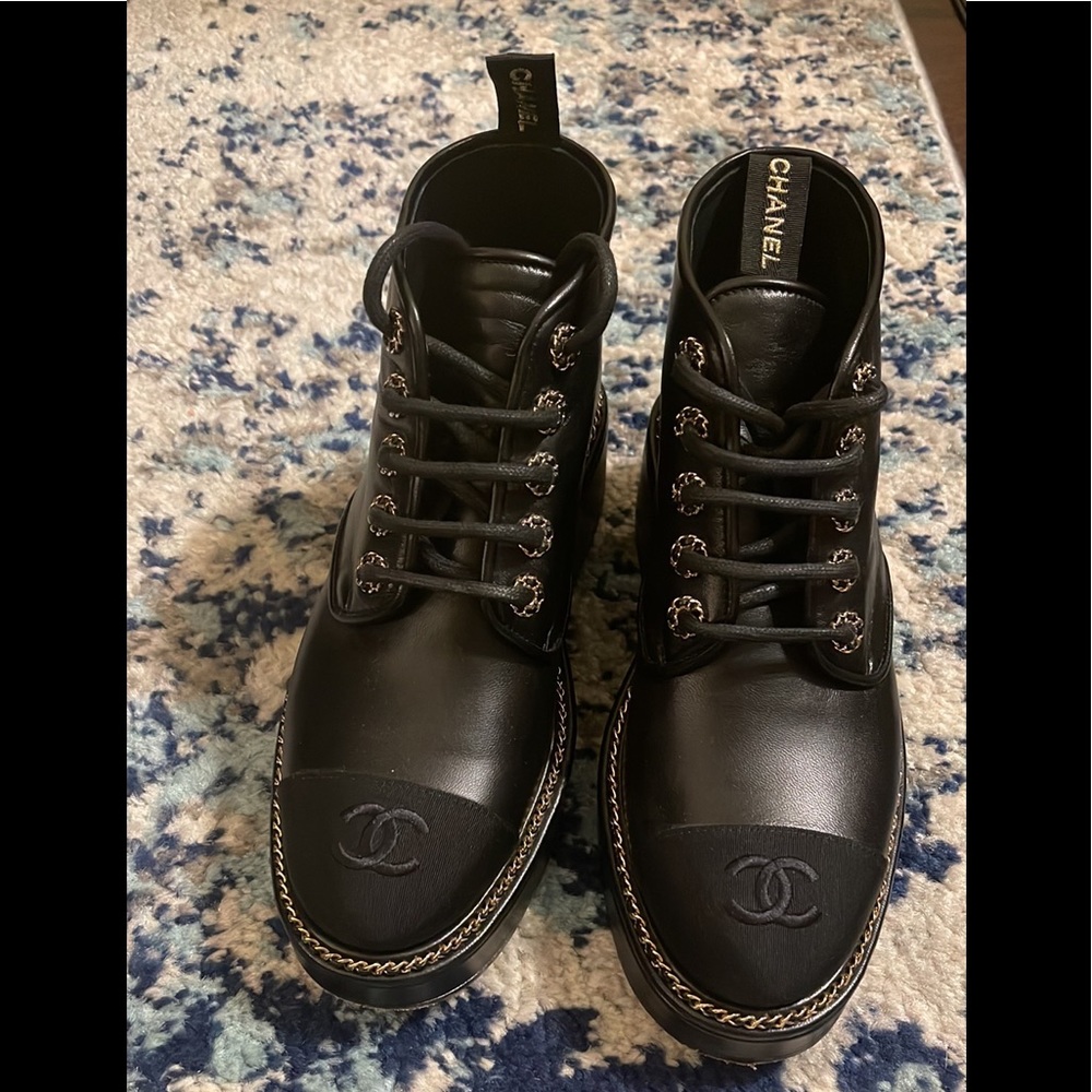 Chanel boots size 39